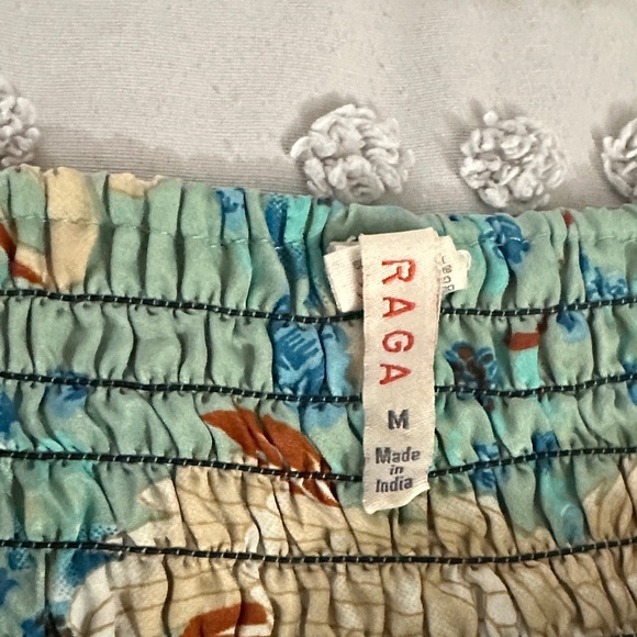 RAGA Multicolor Ruched Fabric - Picture 2 of 3